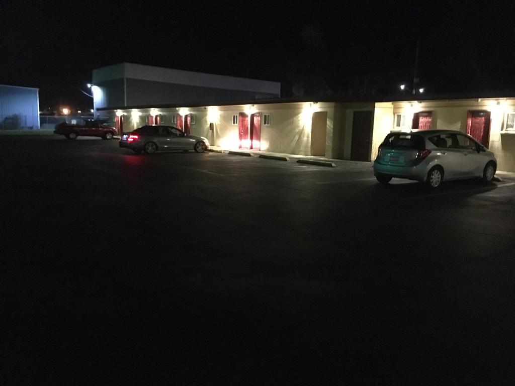 Budget Inn Motel Woodburn Εξωτερικό φωτογραφία